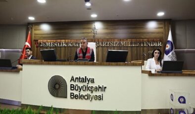 Antalya Büyükşehir Belediye Meclisi yeni dönemin ilk toplantısını yaptı