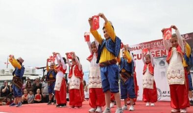 Burhaniye Belediyesi Çocuk Şenliği’nde coşku ile kutladı