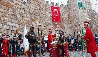Bursa için şenlik zamanı 19. Osman Gazi’yi Anma ve Bursa’nın Fetih Şenlikleri Başlıyor Bursa’yı fetih coşkusu saracak