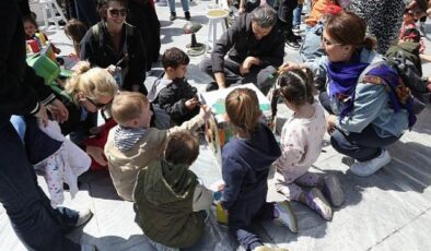 İstanbul Büyükşehir Belediyesi Şehir Tiyatroları’nın 38.’sini düzenlediği “Çocuk Şenliği,” ve atölyelerle başladı.