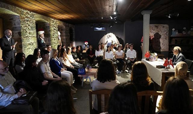 İzmir İl Milli Eğitim Müdürü Dr. Ömer Yahşi Gençlerle Bir Araya Geldi