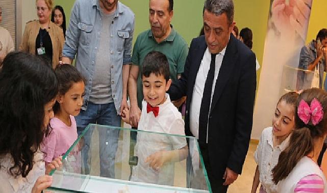 Küçükçekmece Belediyesi’nden Dünya Otizm Farkındalık Günü’nde Anlamlı Sergi