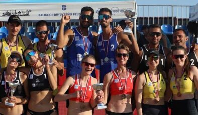 2024 TVF U20 Kulüpler Türkiye Şampiyonası Voleybol Kadınlar ve Erkekler plaj voleybolu Balkan şampiyonası Ödül Töreni Ören Plajı’nda yapıldı