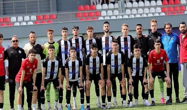 Burhaniye Belediyespor U-18 Takımı, Türkiye Şampiyonası’na son 24 turunda veda etti