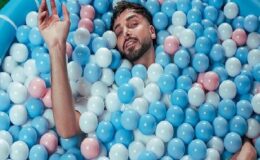 Yazın habercisi tekli; SEFO’dan ‘Yanıbaşımda’ şimdi yayında!